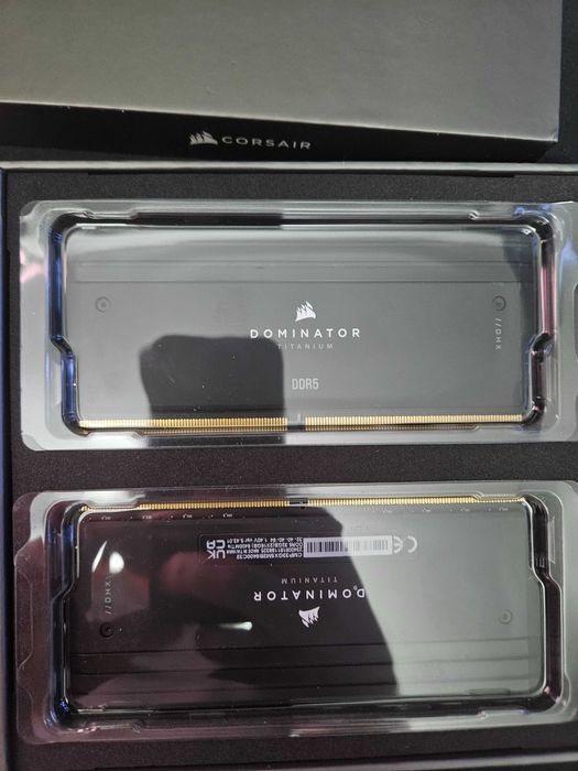 Оперативная память DDR5 32GB 2x16 Corsair Dominator Titanium 6400 MHZ