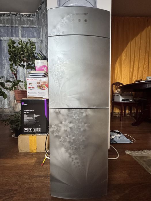 Диспенсер для воды