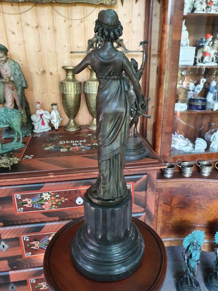 Statuetă Bronz *** vintage / antic / vechi / retro ***