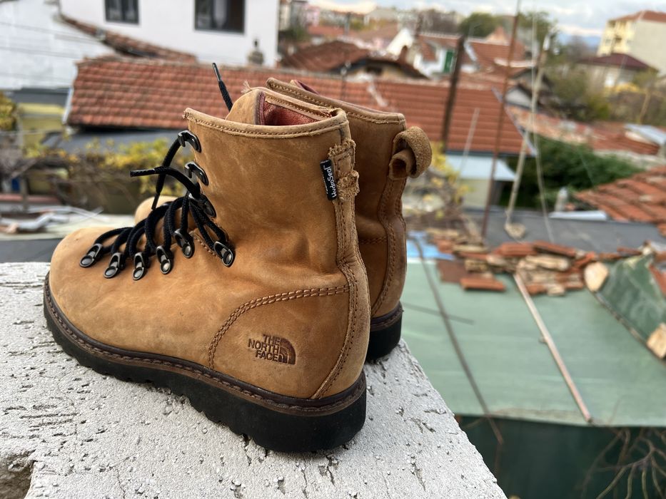 The North Face 42 Primaloft