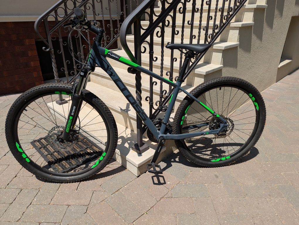 Vând bicicletă damă