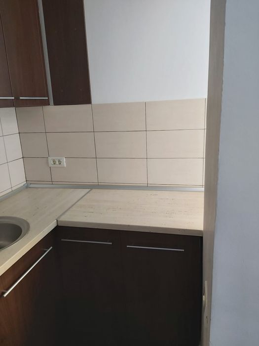 Garsonieta de inchiriat