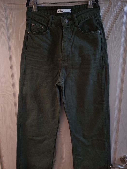 Тъмно зелени дънки Zara