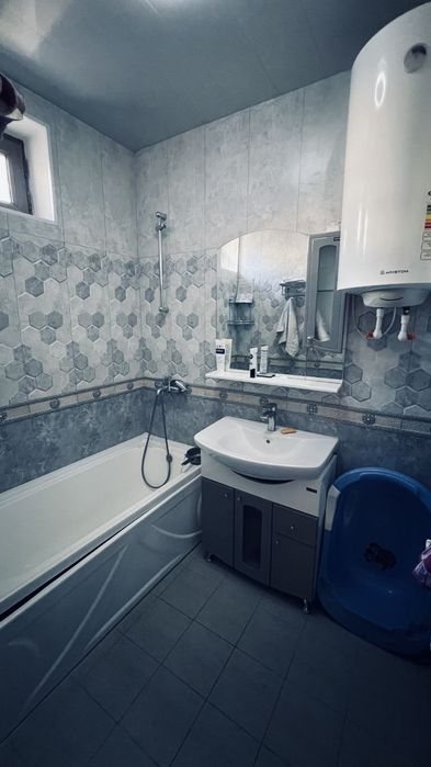 5 хонадан иборат люкс коттеж ижарага берилади!!