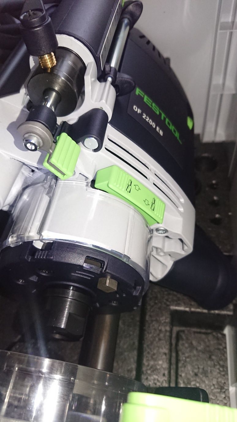 Фрезер вертикальный Festool 2200 EB-Plus