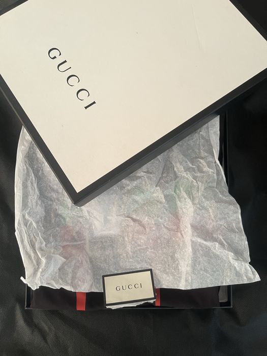 Тениска Gucci.