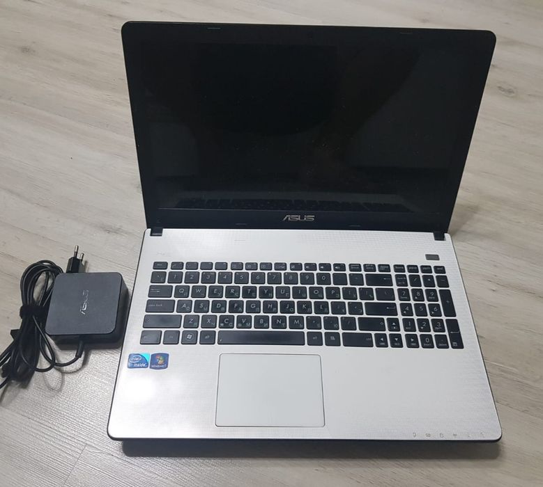 Ноутбук ASUS i5 8/500