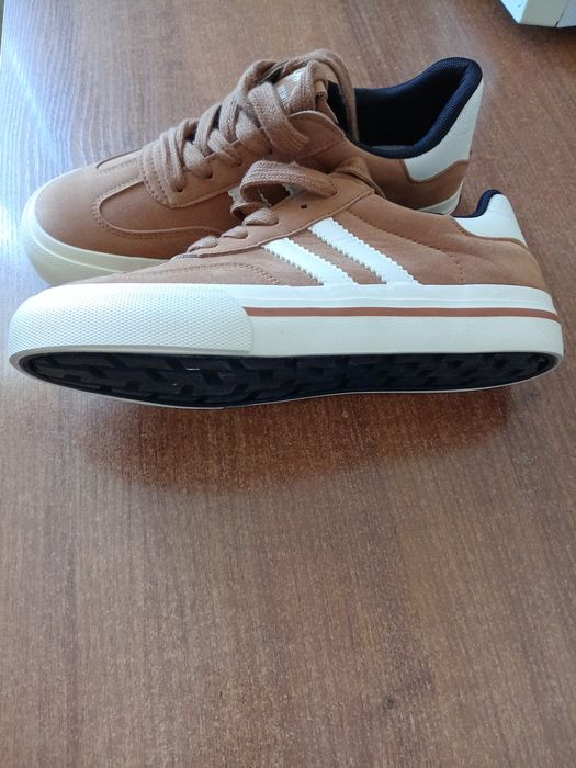 Продам кроссовки мужские