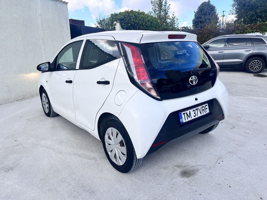 Toyota Aygo usor avariat