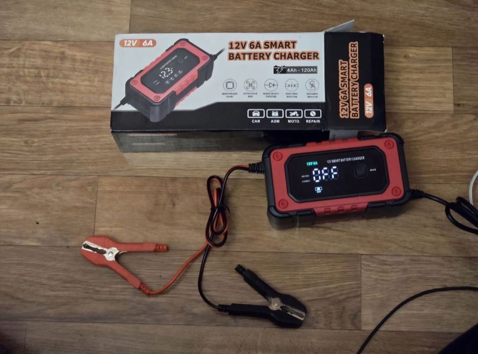 Redresor incarcare rapida 12v, auto,moto ,atv ,camping, turism