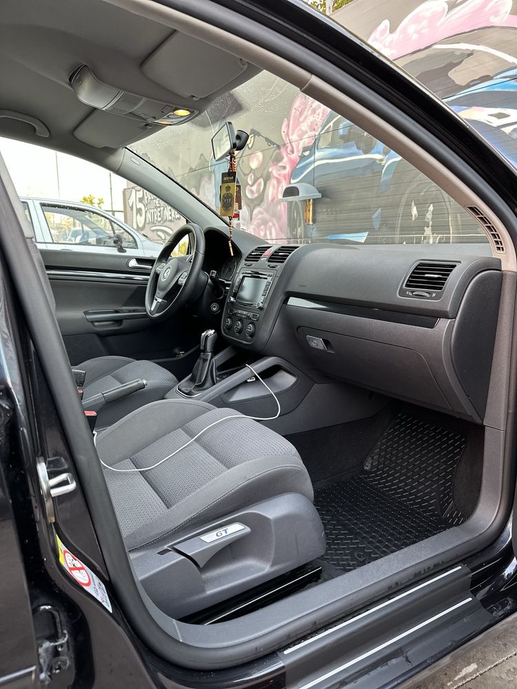 Vand Golf 5 Gt 2.0 140 cp