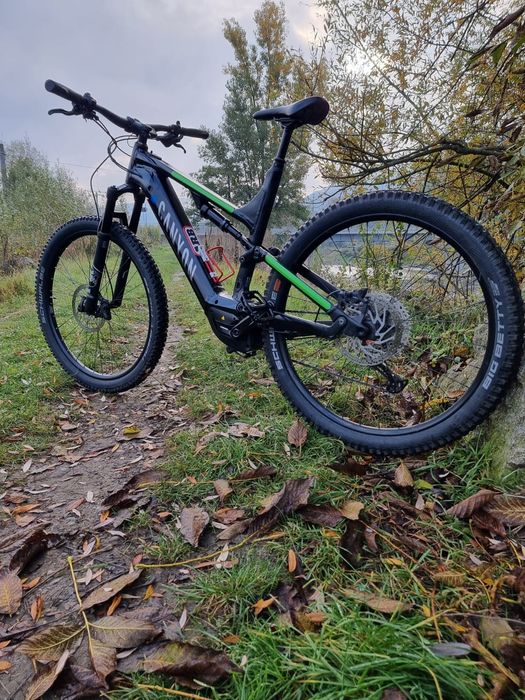 Bicicleta electrica canyon neuron on full suspensie