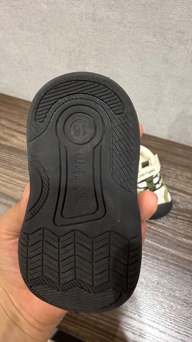 Детская обувь в ассортименте