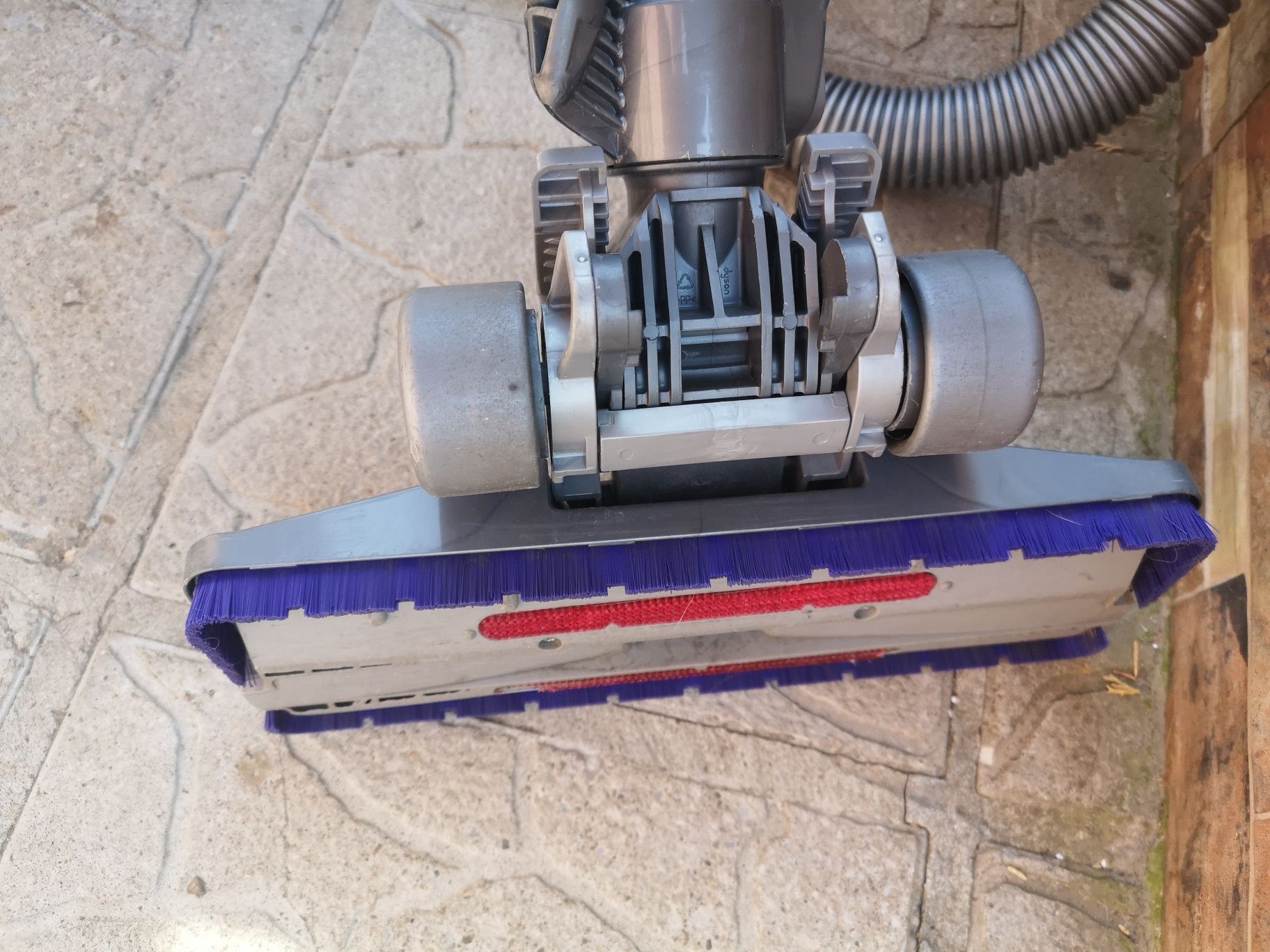 Прахосмукачка Dyson dc08 Отлично състояние