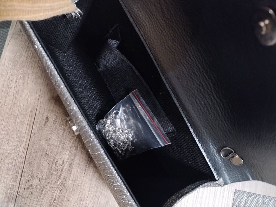 Рокля, чанта и обувки