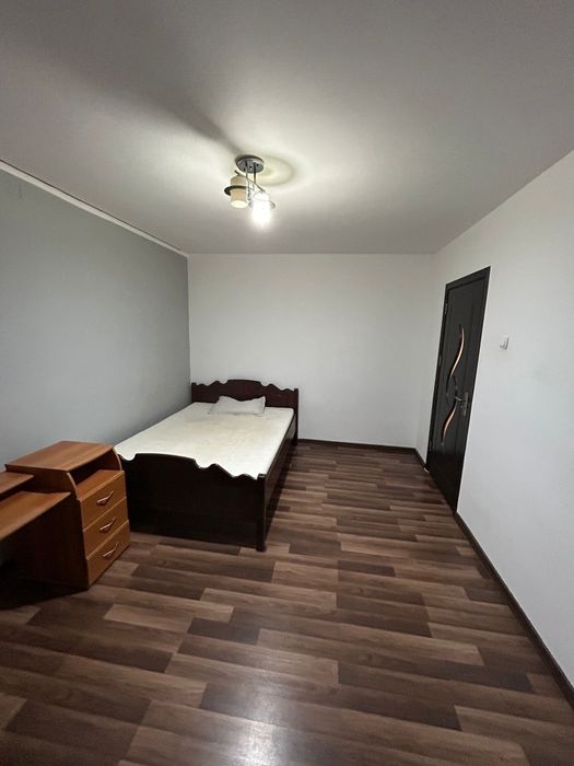 Garsoniera de închiriat