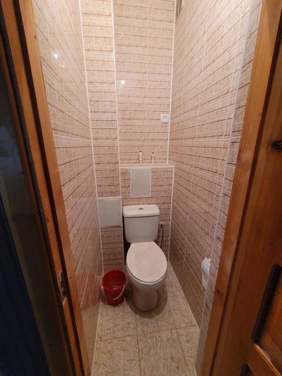 Srochna sotiladi Sateppo 6 metrlik balkoni 2 xonalini 3 qilgan