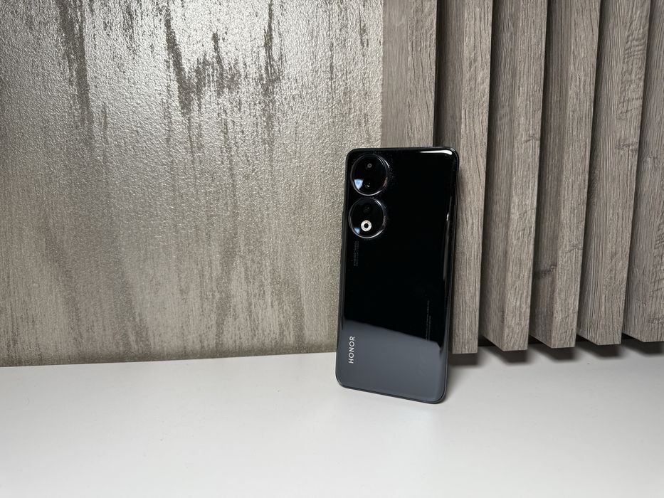 Honor 90 256GB Garantie 2 ani Universul Telefoanelor