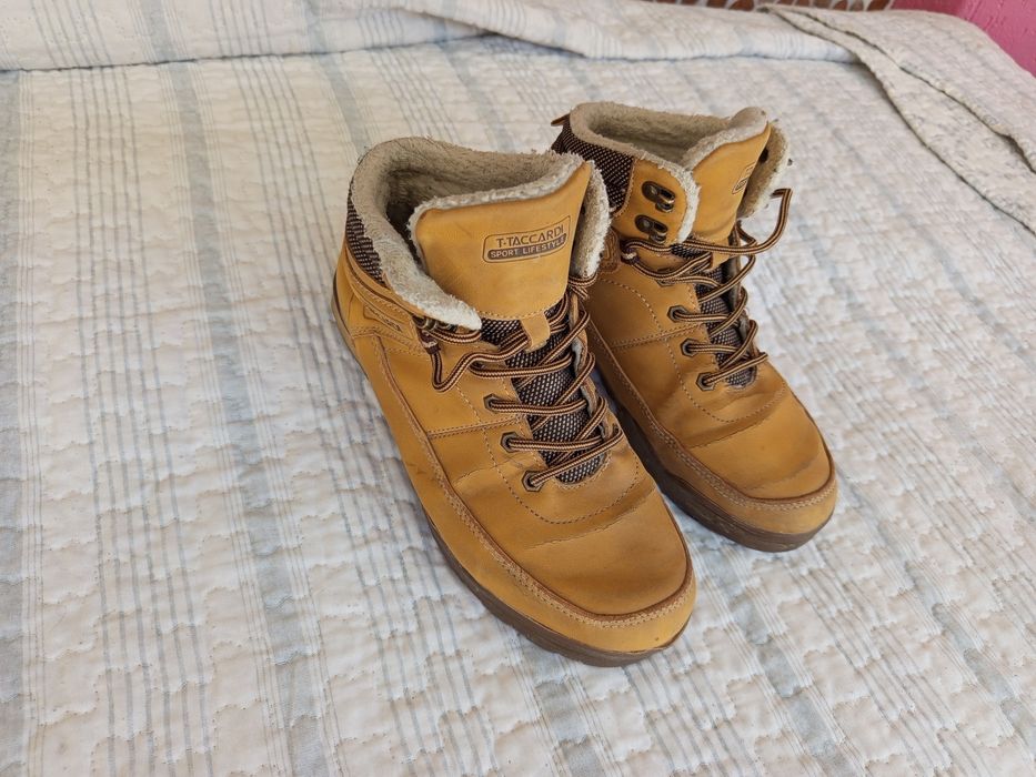 Супер ботинки размер 37 .