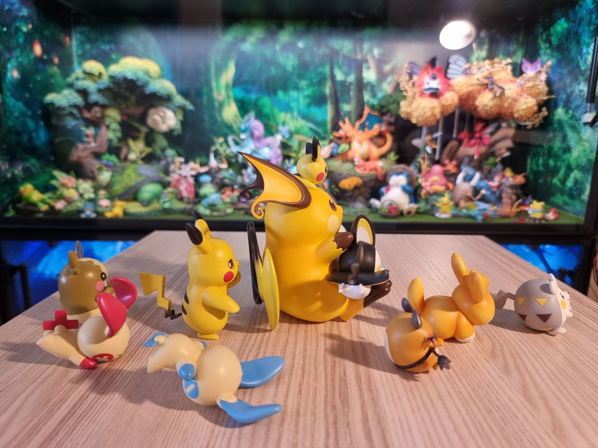 Pokemon Familia Pukachu - Figurine - Statue