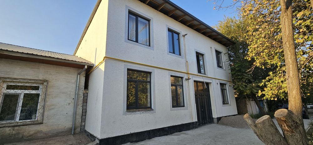 Продаю 1-комнатную квартиру в новостройке, в районе Бадамзара. Я собст