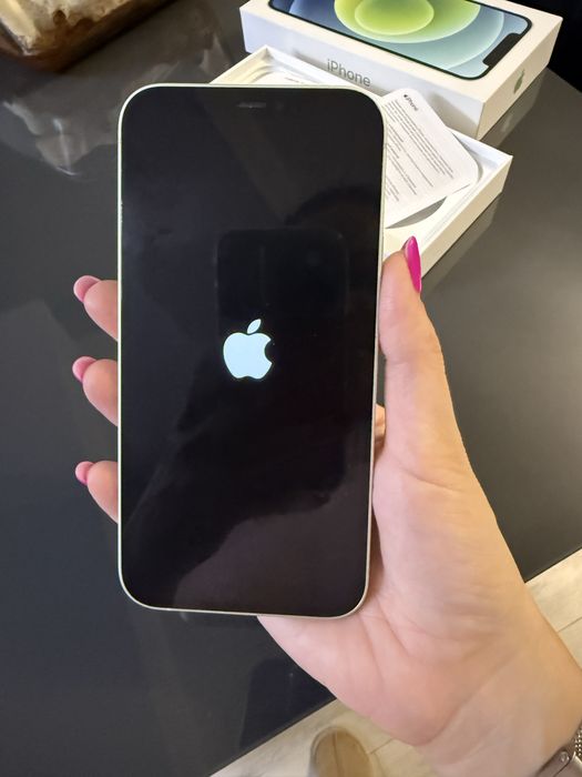 Iphone 12. 64 gb. Green