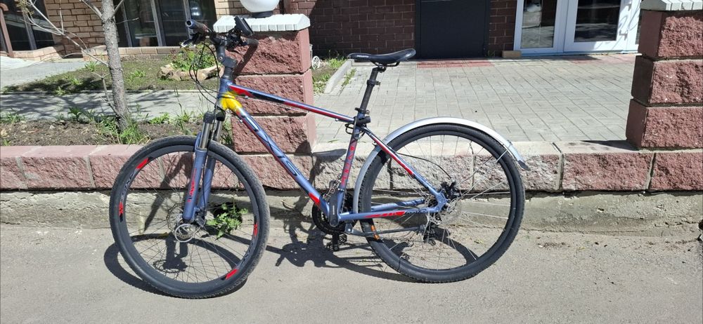 Продам velo Axis 700md