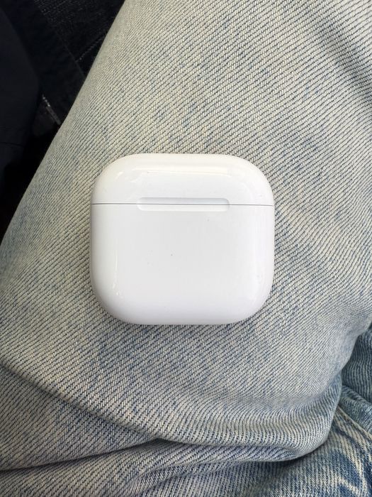 Продам airpods 4(без шумоподавления)