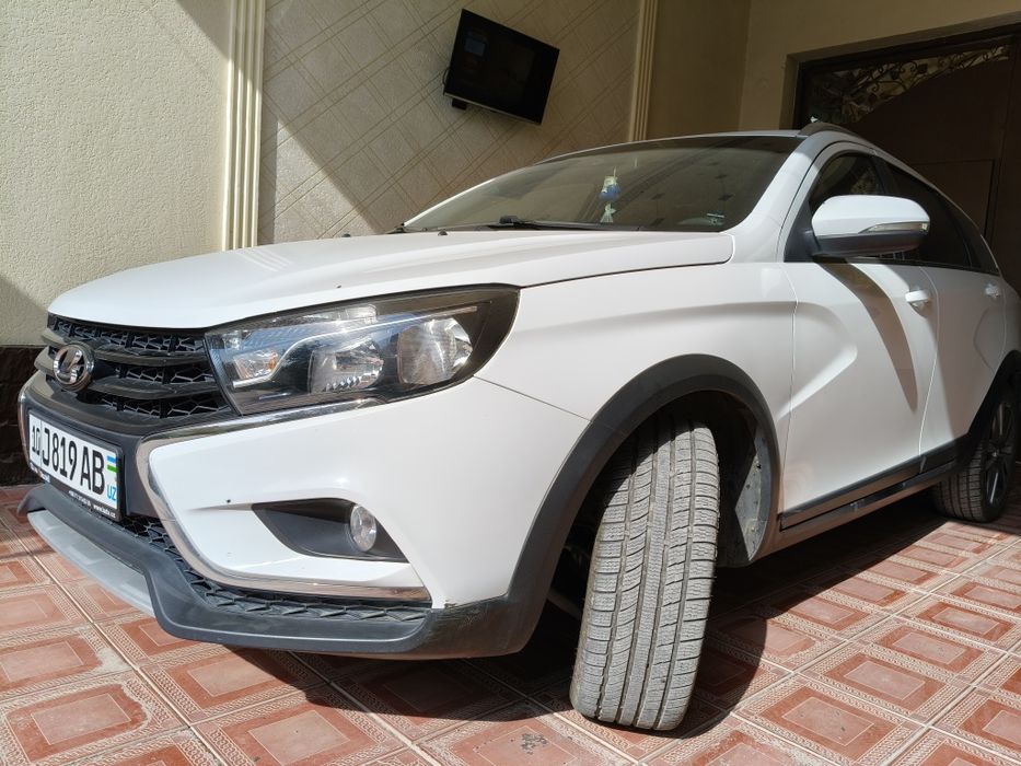 Продается Lada Vesta sw cross  2021 года