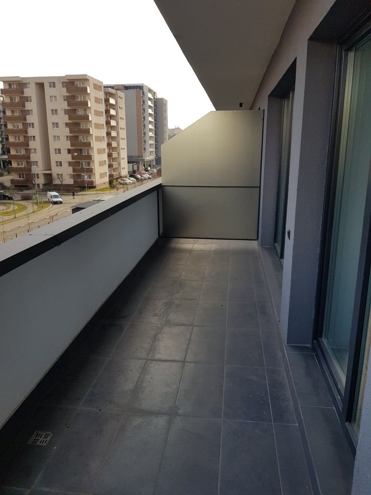 Ofer spre închiriere apartament tip studio