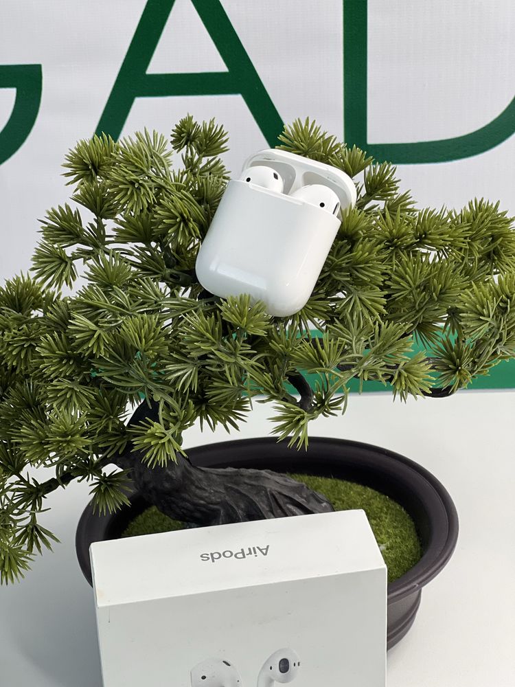 AirPods 2.