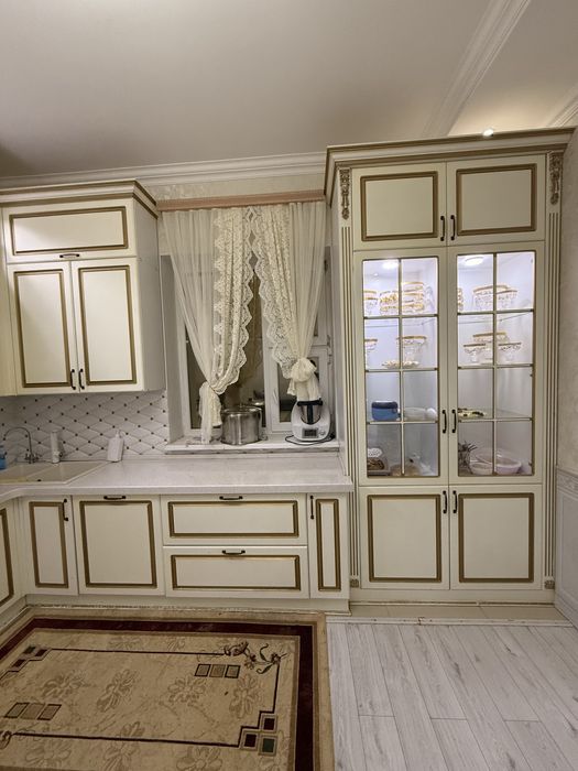 Продам готовую кухню