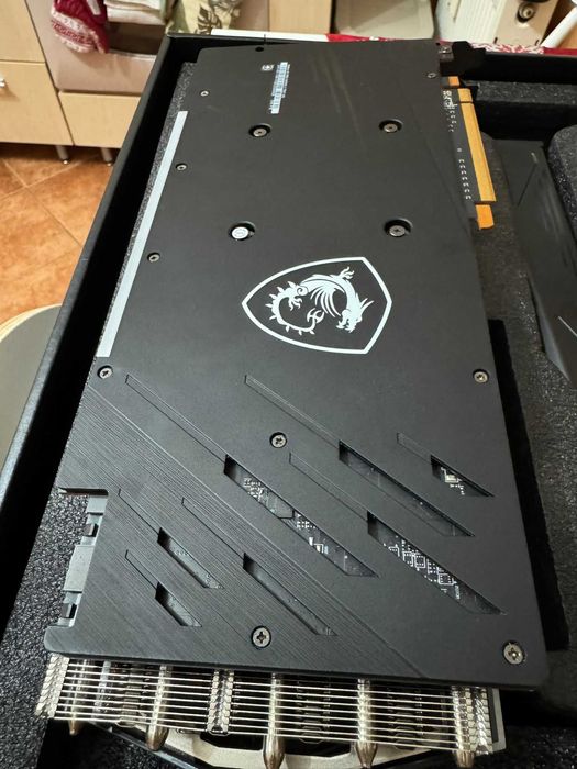 Radeon RX 6800 GAMING X TRIO 16G