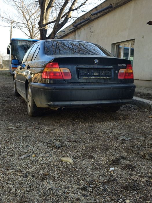 Dezmembrez Bmw e46 320i facelift