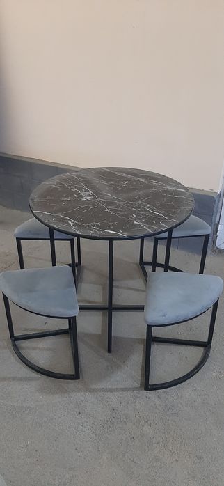 Fast food uchun stol stul sotiladi