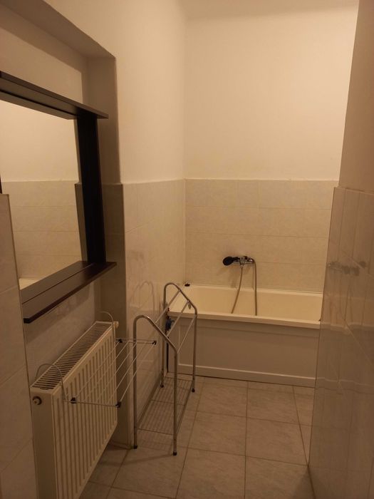 Inchiriez apartament 1 camera, central