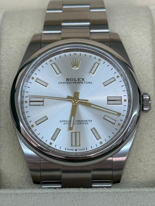 Rolex Ref: 124300