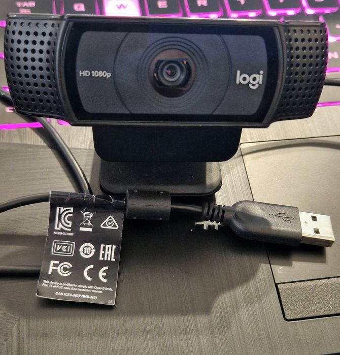 Vând Webcam Logitech HD Pro  C920