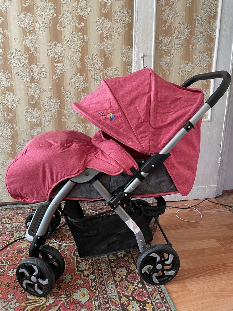 Продам детскую коляску