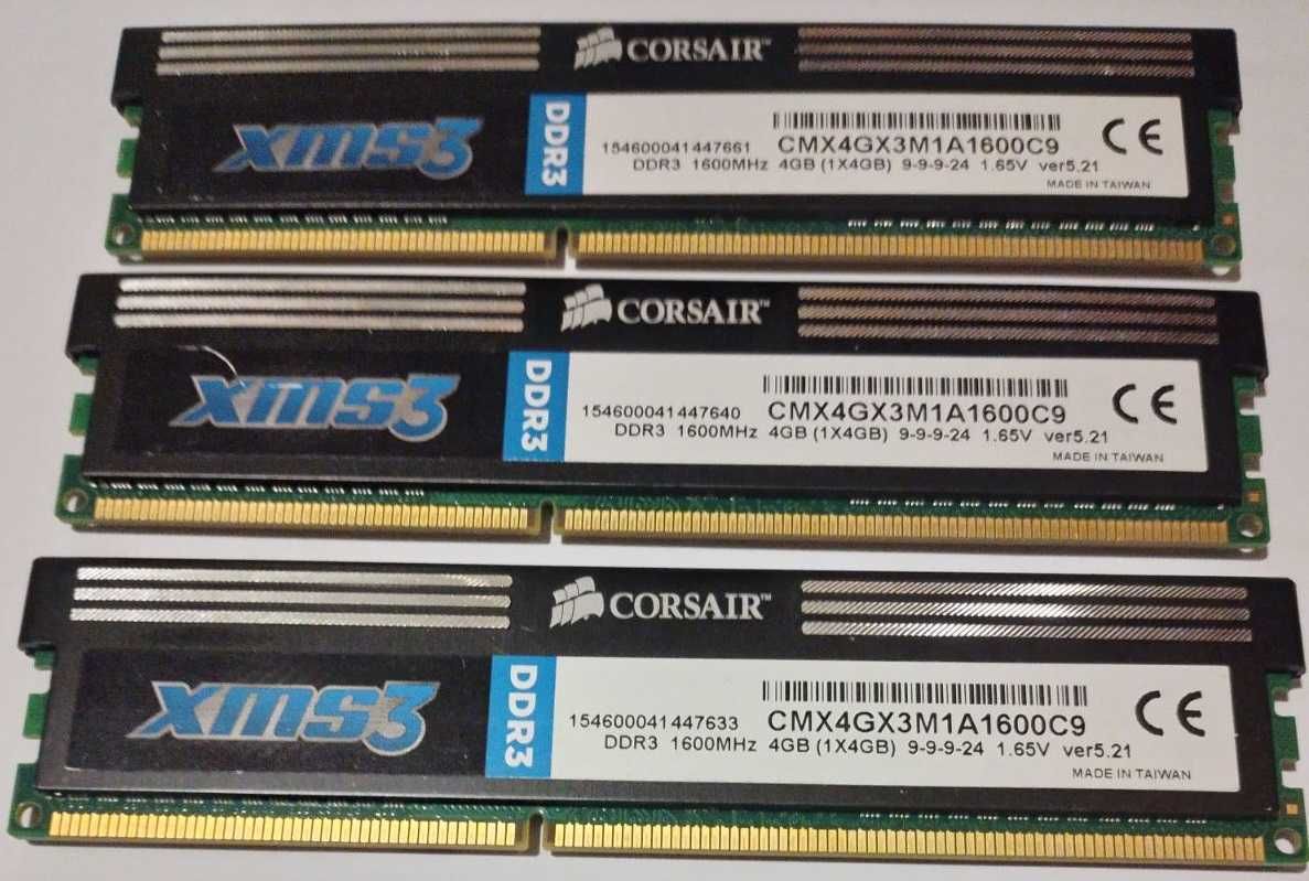 Corsair XMS3 4GB 1600MHz DDR3 RAM