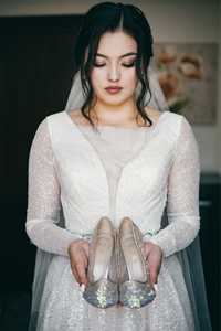Продам сверкающее свадебное платье(либо сдам на прокат)