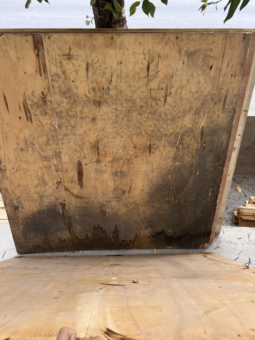 Qalin fanera sotiladi