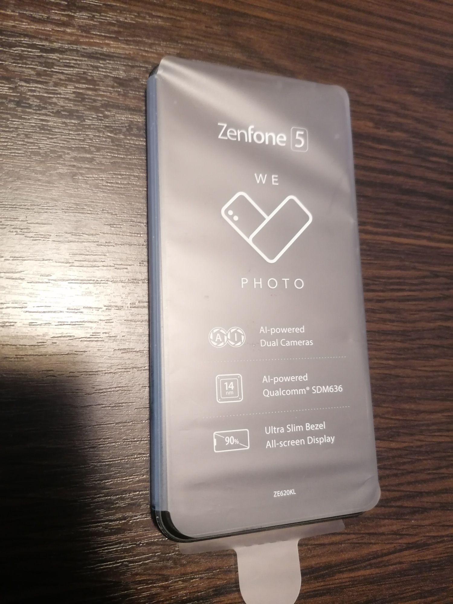 Vand Asus ZenFone 5Z