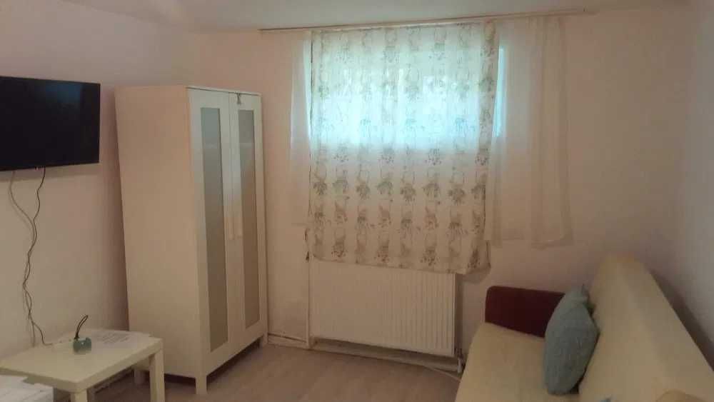 Plaza Drumul Taberei ,4 statii de Afi Cotroceni , Metrou C. Brancusi
