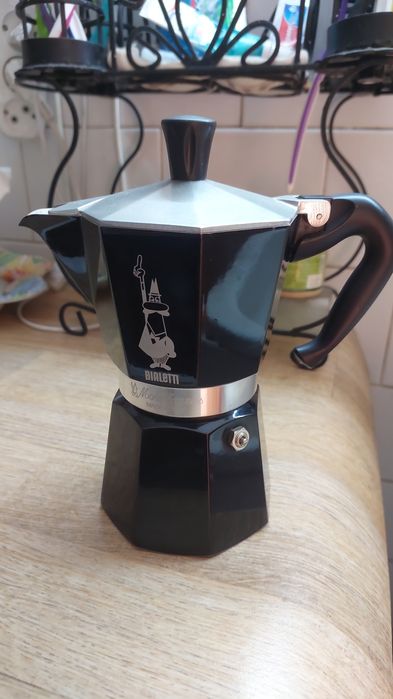 Гейзерная кофеварка