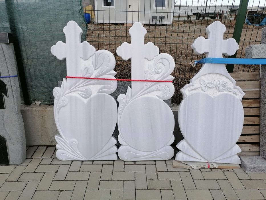 Monumente Cruci / Lucrări funerare