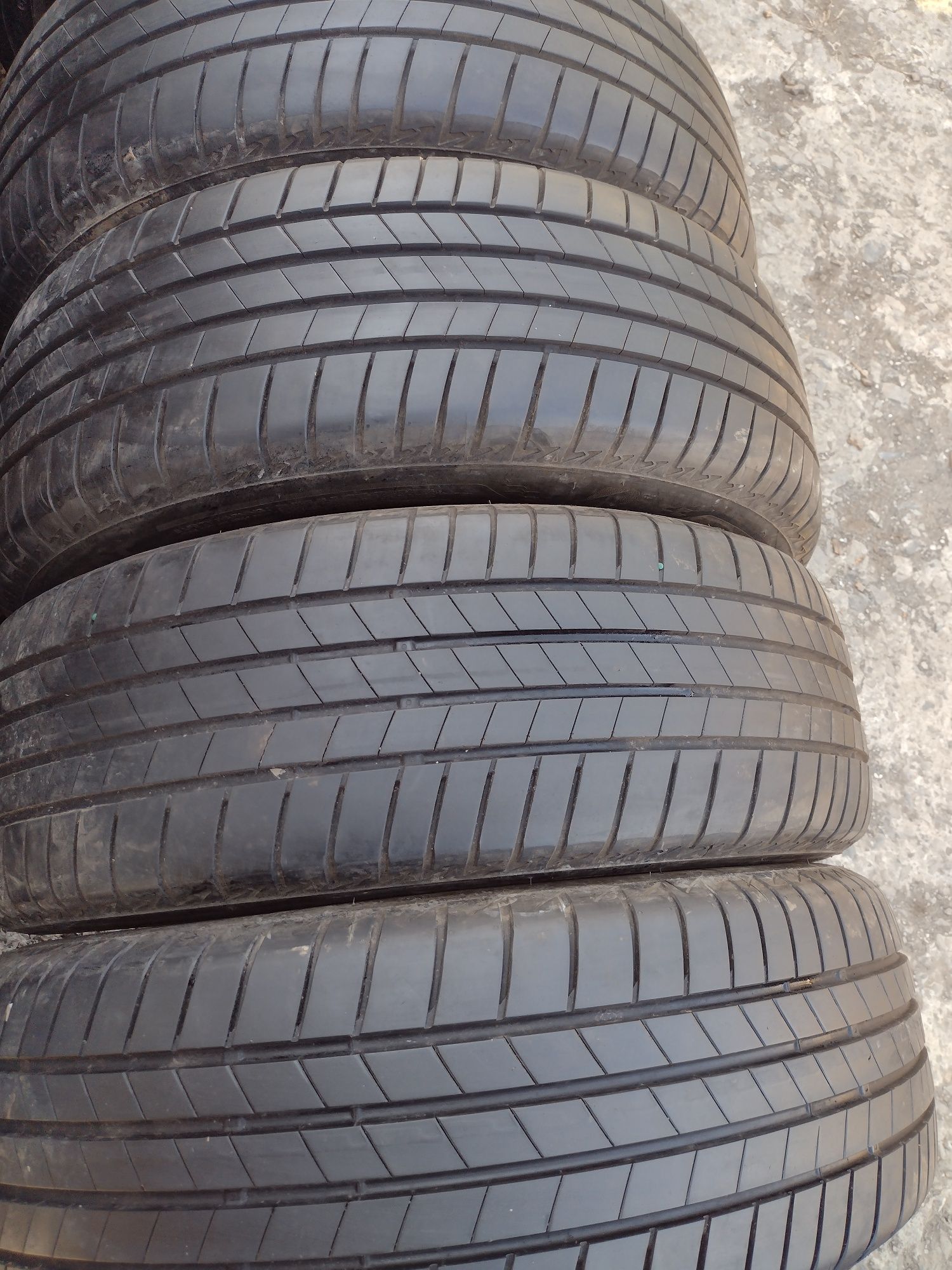 Топ състояние 4бр 225/60/17 Bridgestone T005 dot1619