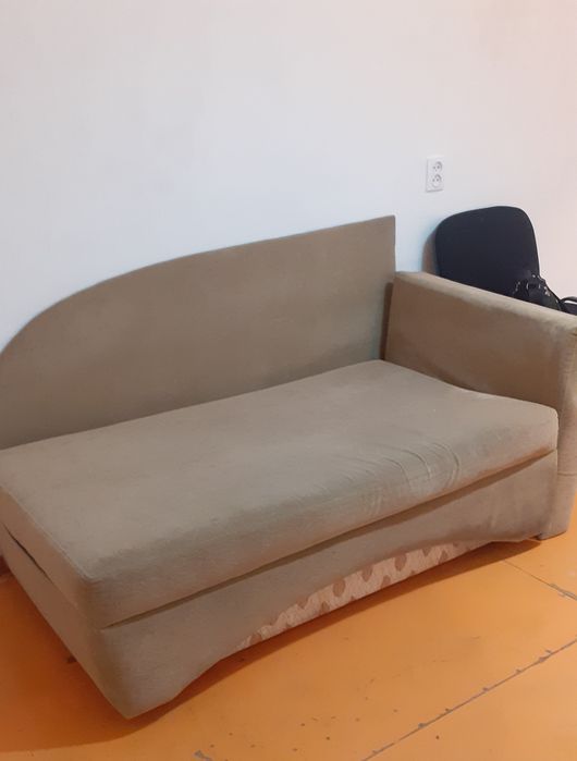 Продам диванчик б/у