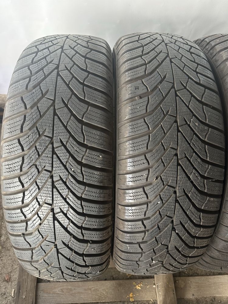215/65/16 Kumho dot23