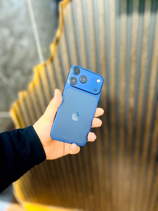 Iphone 11/17 pro restavlatsya qilingan ideal